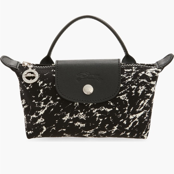 Longchamp Handbags - NWT Longchamp Le Pliage Case